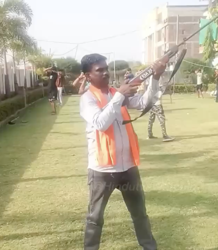 In Bhopal, AHP-Rashtriya Bajrang Dal Camp Trains Participants in Firearms and Traditional Weapons