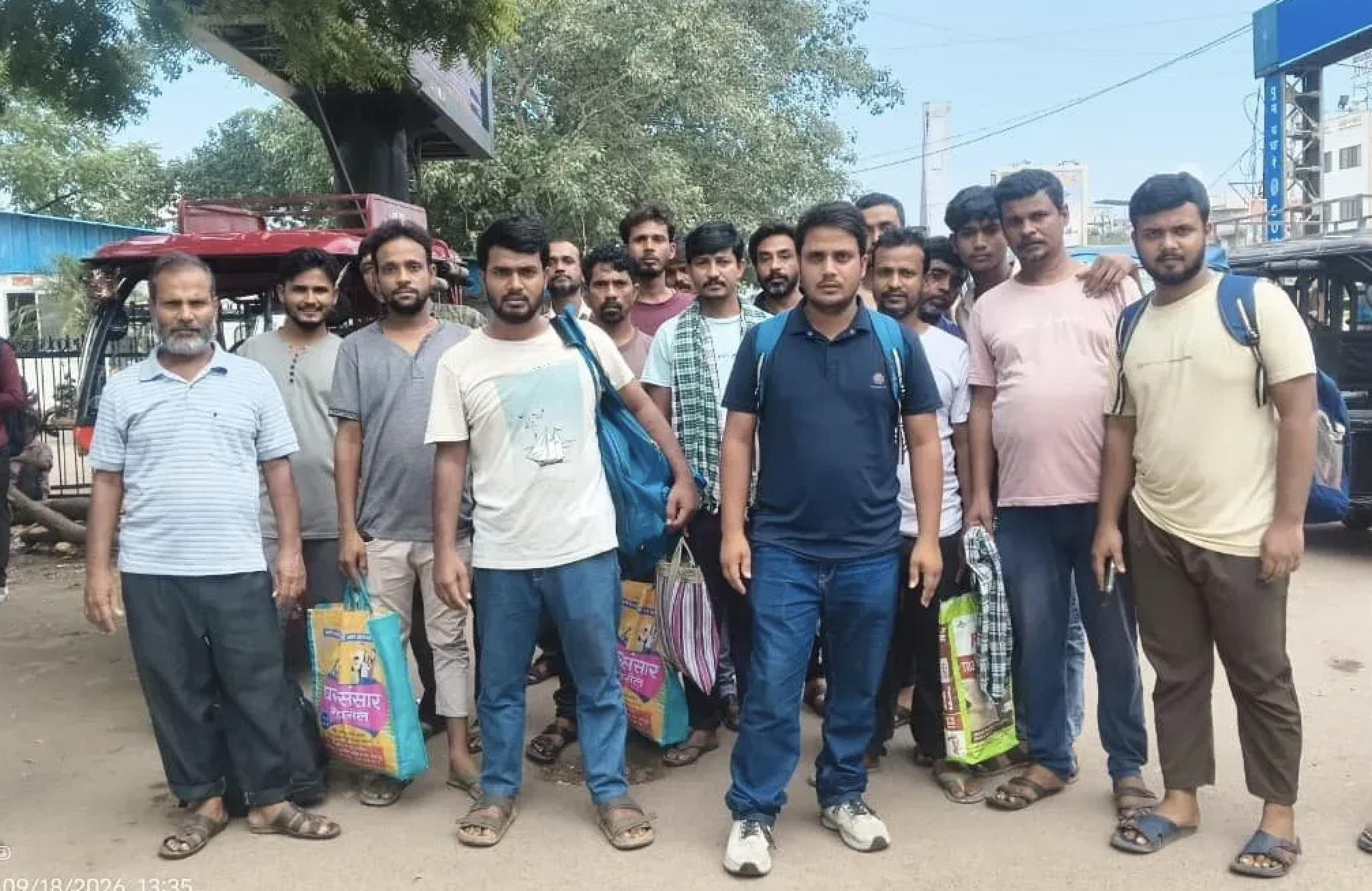 19 of 23 West Bengal workers detained in Chhattisgarh on suspicion of being Bangladeshi nationals released (Maktoob Media)