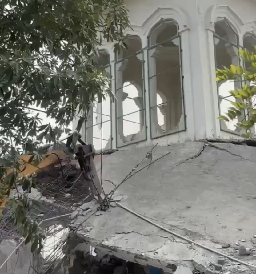 In Ghaziabad, Authorities Demolish Mazar Over Encroachment Allegation