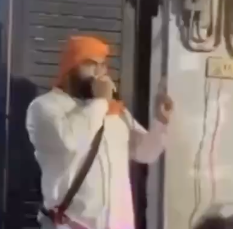 In Delhi, Hindu Nationalist Supporter Threatens to Drive Muslims Out of State and Country