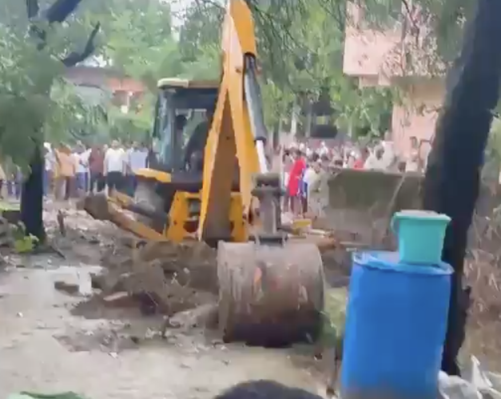 In Kanpur, Authorities Demolish Mazar Following Hindu Nationalist Objections