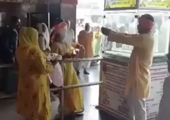 In Agra, Hindu Mahasabha Performs Ritual Claiming Taj Mahal Is Temple