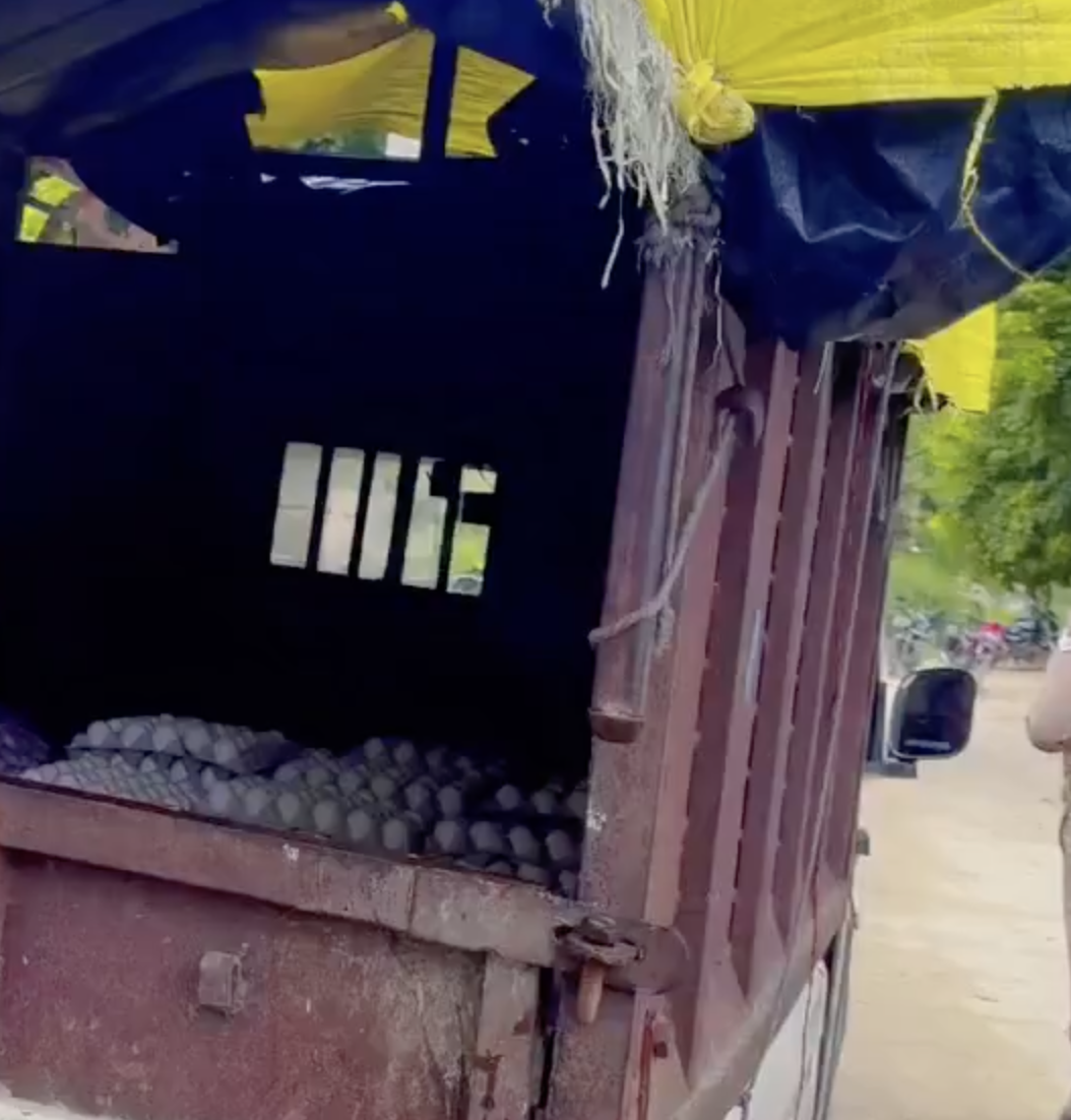 In Siddharthnagar, BJP Leader Seizes Egg Vendor’s Vehicle During Shravan