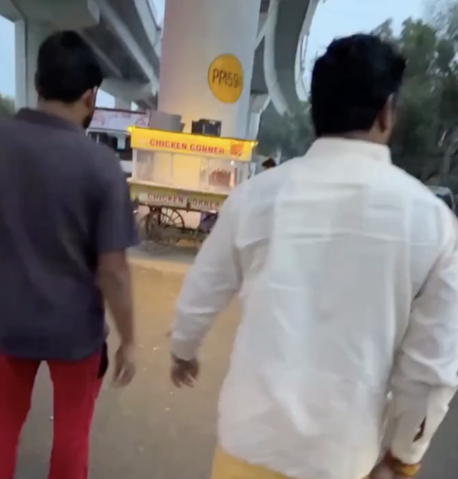 In Delhi, Hindu Sena Leader Harasses Meat Vendor During Shravan