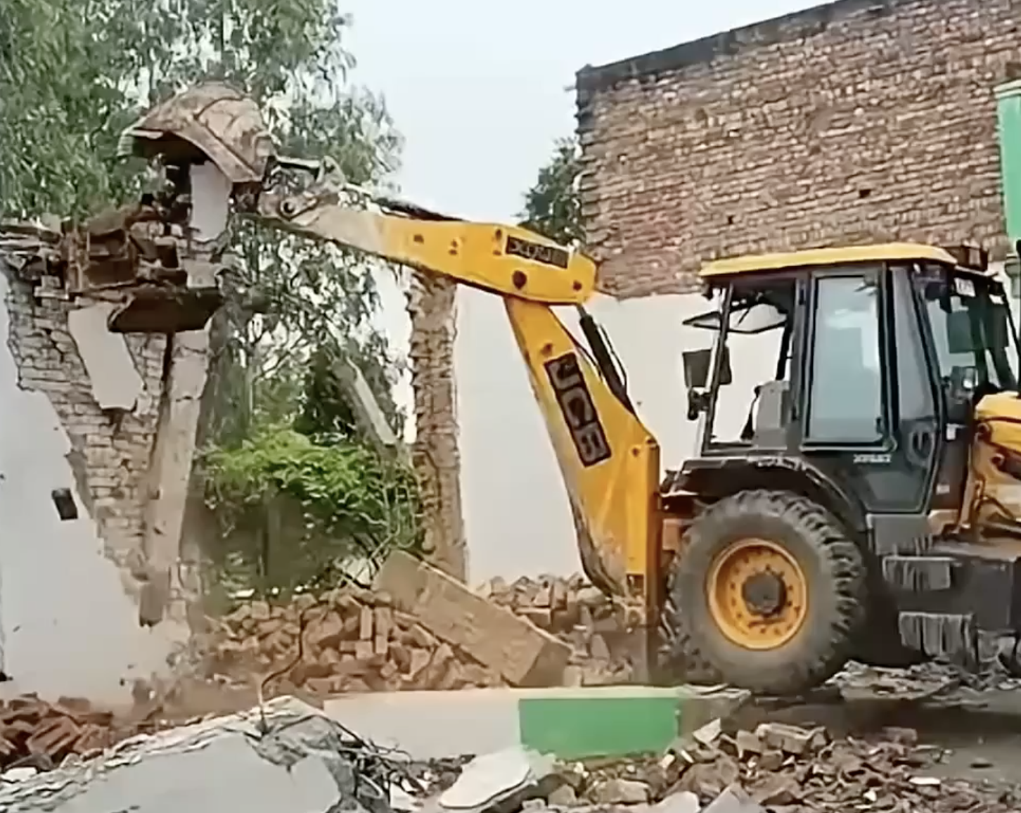 In Muzaffarnagar, Authorities Partially Demolish Madrasa Following Monk’s Demands