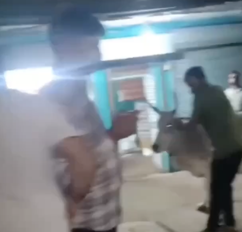 In Guna, VHP-Bajrang Dal Humiliate Elderly Muslim Man Over Cow Allegation